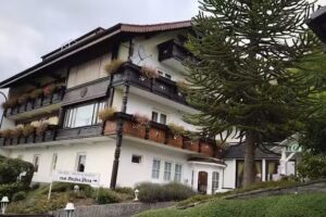 Hotel zum Wei&szlig;en Stein