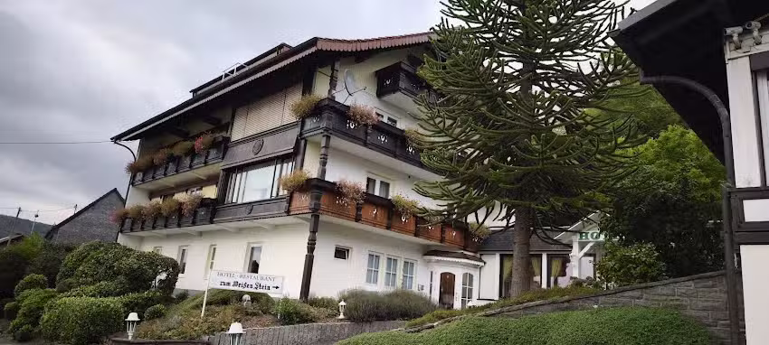 Hotel zum Wei&szlig;en Stein