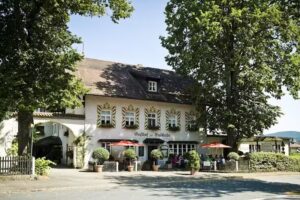 Hotel zur Waldbahn