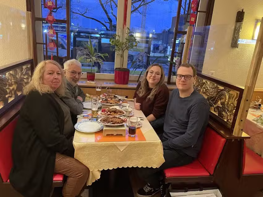 How How Restaurantbetriebs GmbH