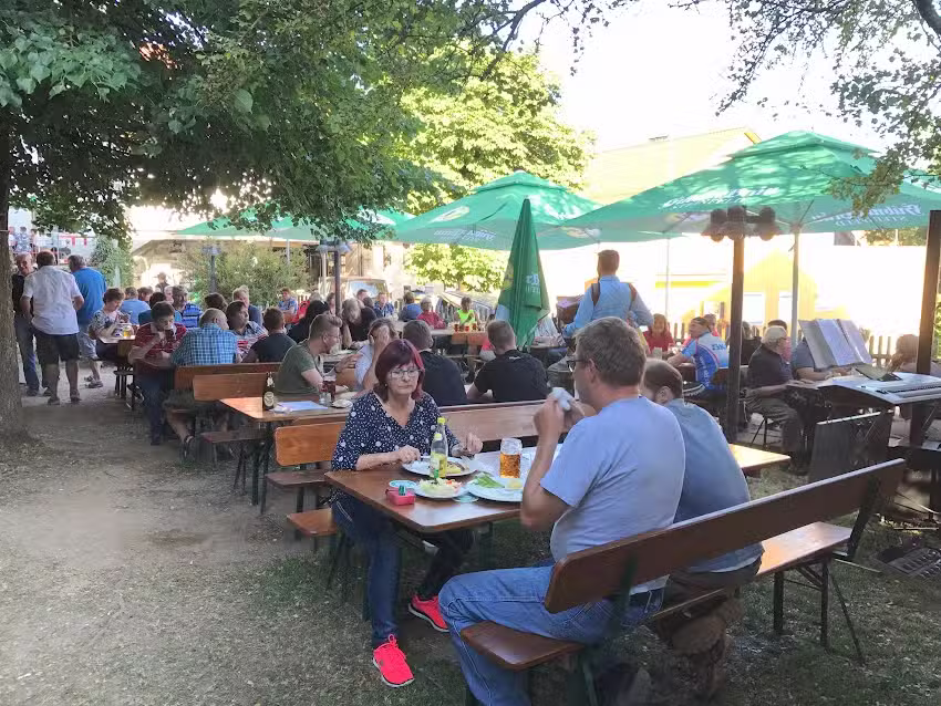 H&uuml;bner Br&auml;u Brauereigastst&auml;tte