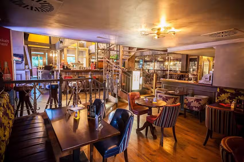 Hudson’s – Metropolitan Bar & Dining