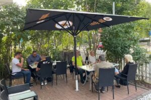 HUGO Caf&eacute; Bar