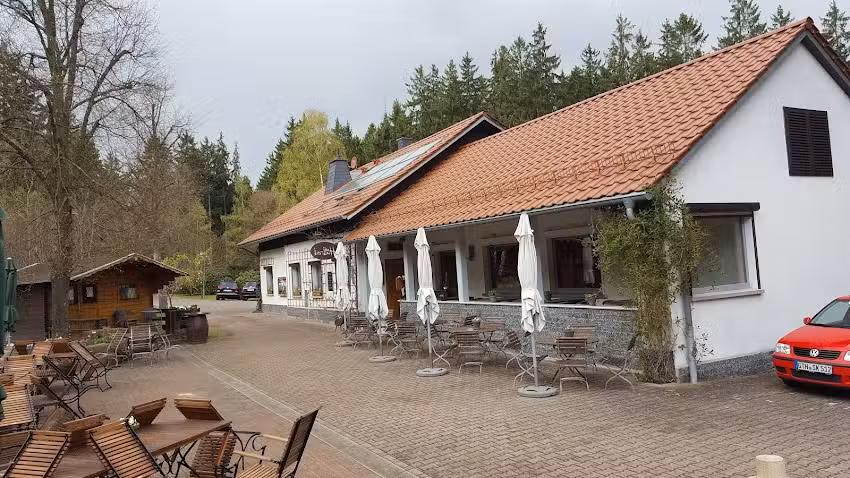 H&uuml;llrod Restaurant & Caf&eacute;