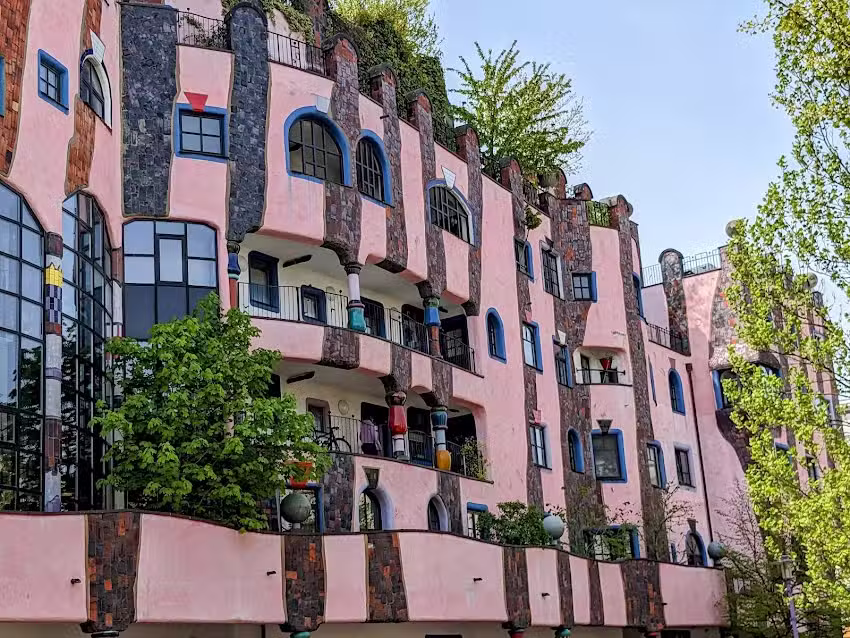 Hundertwassers &bdquo;Gr&uuml;ne Zitadelle&ldquo; von Magdeburg
