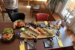 HUNG 1985 Restaurant