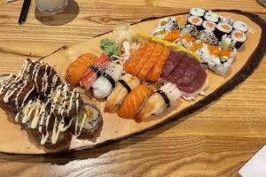 Huong Asia Kitchen & Sushi