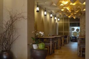 Huong Que Restaurant