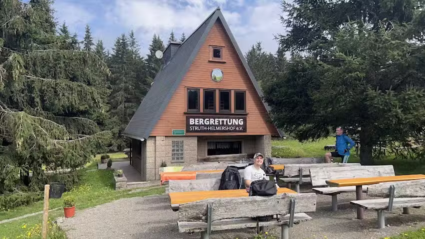 H&uuml;tten der Bergrettung &bdquo;Am Sperrh&uuml;gel&ldquo;