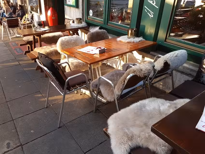 Il Pomodoro Wilhelmsplatz S-Mitte