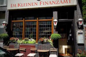 Im kleinen Finanzamt