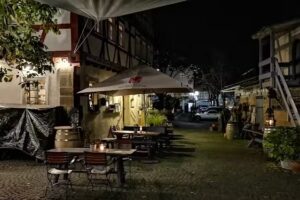 Im Schnitzbiegel – Hotel Hirsch GbR