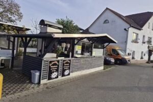 Imbiss Gro&szlig;st&ouml;bnitz