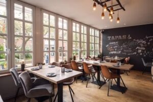 In Undis – Vinothek und Tapasbar