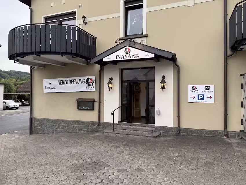 Inaya &ndash; Sushi & Wok