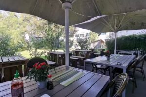 ipho-Vietnamese-Cuisine