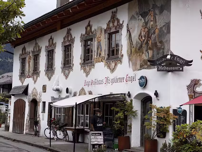 Isi&rsquo;s Goldener Engel