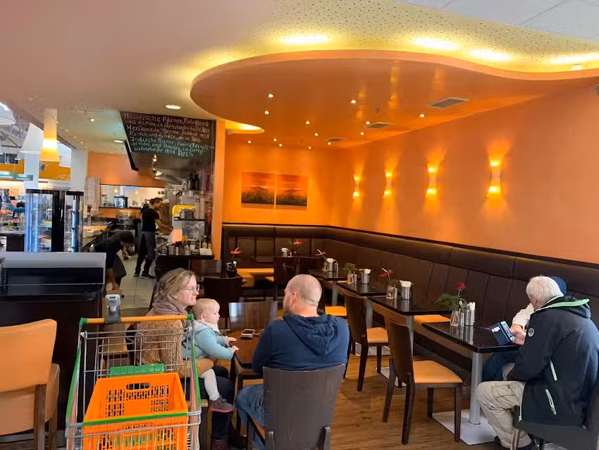 Istanbul Athen &ndash; Caf&eacute; & Restaurant