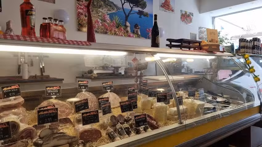 Italia Feinkost Pizzeria/Trattoria da Gino e Francesca