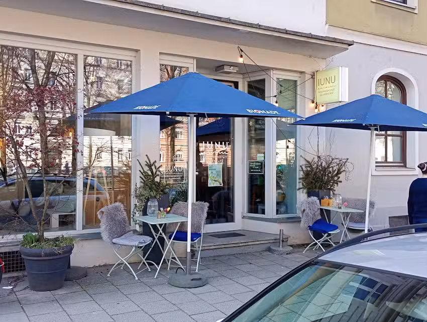 IUNU Kochwerkstatt und Ladencaf&eacute;