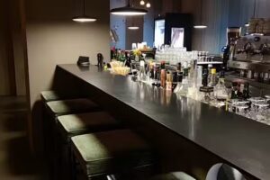 JAMS Restaurant & Bar