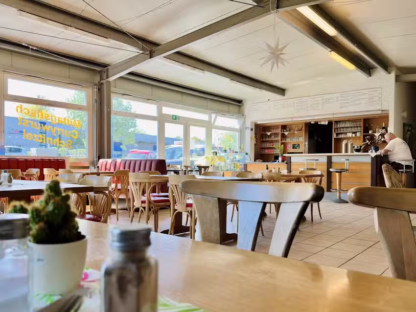 Janine’s Imbissstube