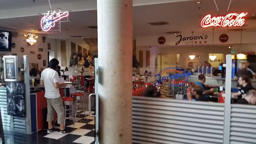 Jaroon&rsquo;s American Diner