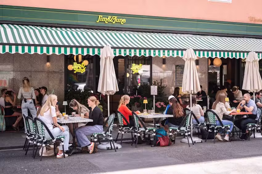 Jim & June &ndash; BAR & KITCHEN