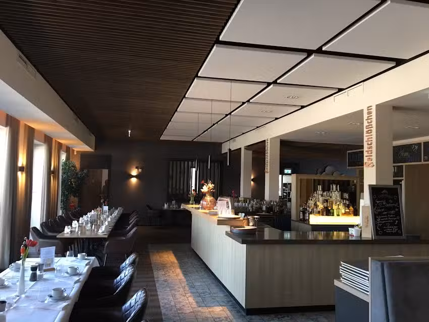 johann restaurant & elblounge