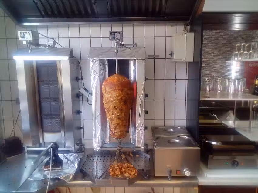 Josan&rsquo;s bollywood pizza service