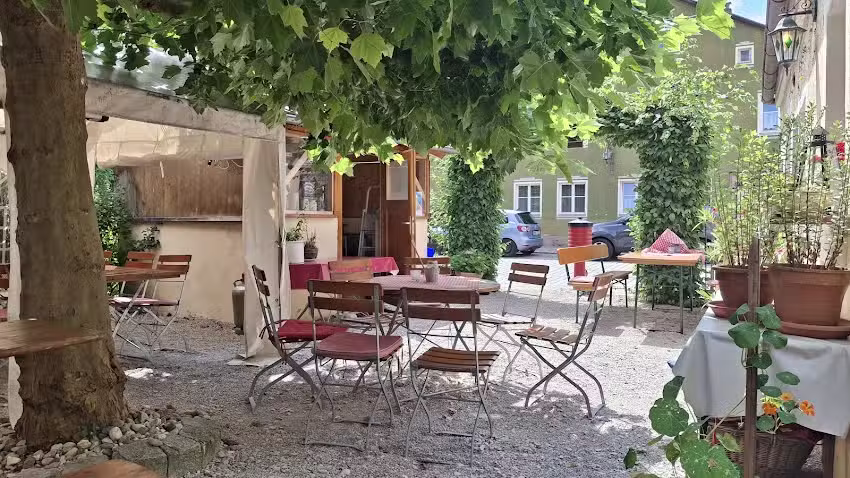 Josef M&auml;rz Altstadt-Biergarten