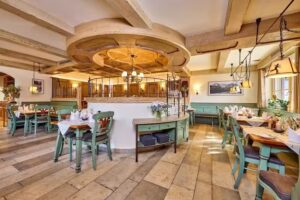 Joseph Naus Stubn & Zugspitz Stadl