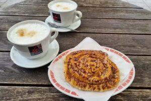Joy-Döner-Snacks-Cafe-Backwaren-Getränke-Tabak