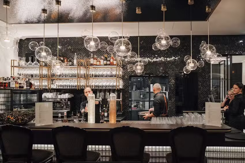 JULIO Restaurant & Bar