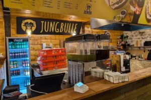 JUNGBULLE PATTY MELT