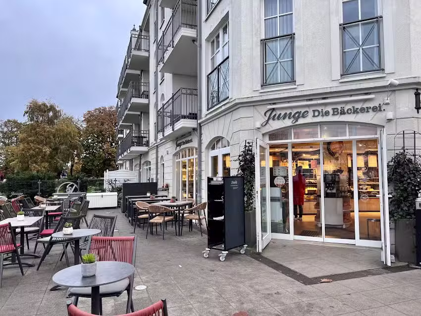 Junge Die B&auml;ckerei.