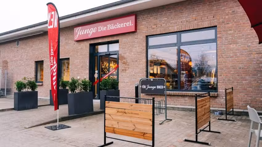 Junge Die B&auml;ckerei.