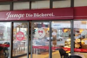 Junge Die Bäckerei.