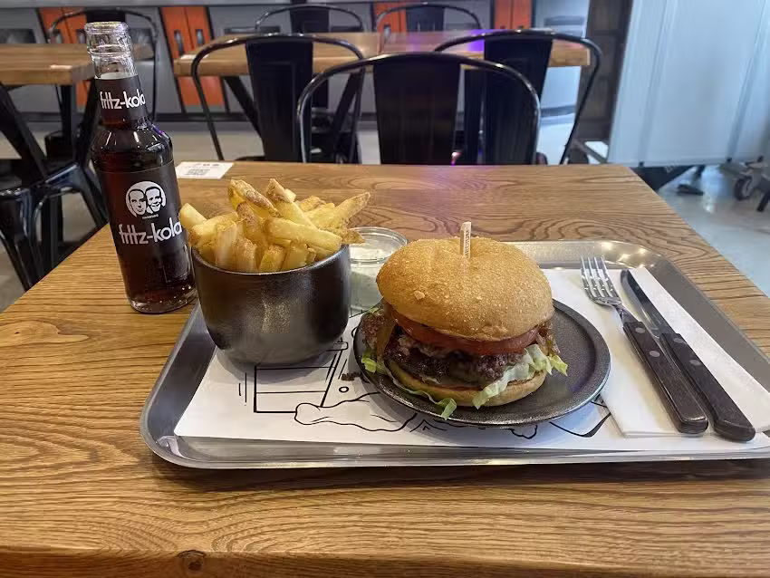 K1 SMASH BURGER STADE