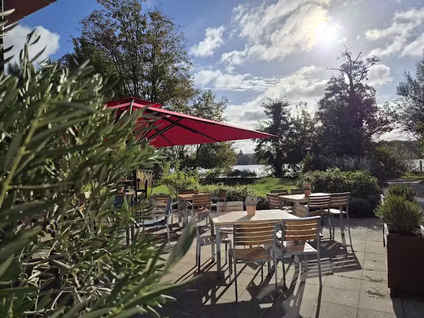 K22 Restaurant & Caf&eacute;