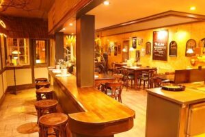 Kanapee Restaurant & Kneipe mit Saal