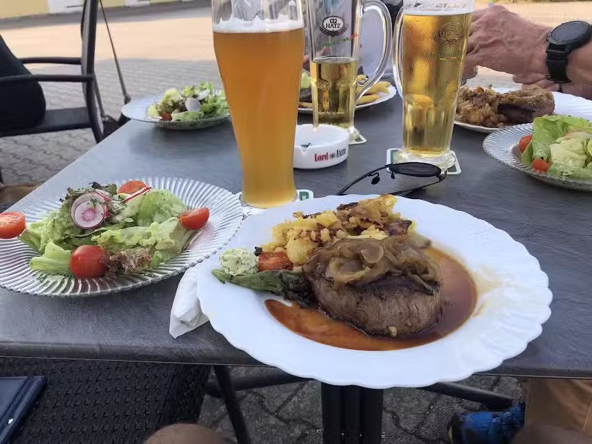 Kantine im Boxendorf