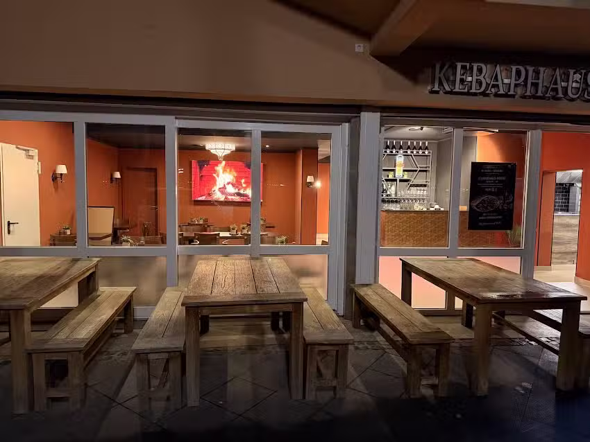 Kebaphaus am Rhein