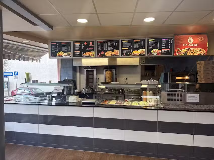 Kebaphaus &Ouml;z D&ouml;ner