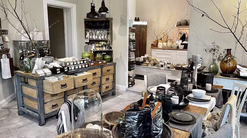 KEBE Kaufladen und Caf&eacute;