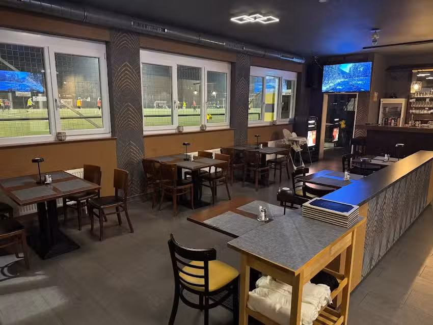 Kemos Restaurant &ndash; Balkan Essen