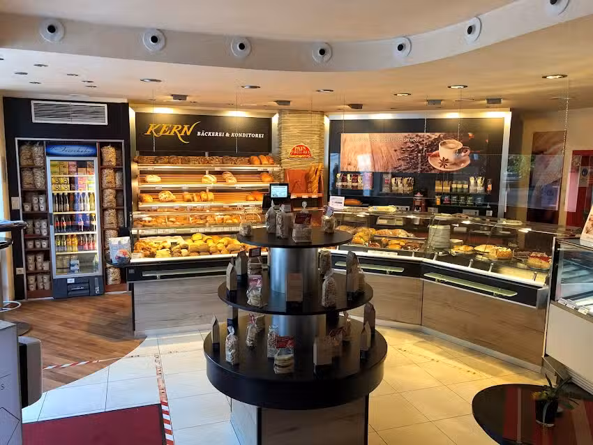 Kern &ndash; B&auml;ckerei &ndash; Konditorei &ndash; Caf&eacute; &ndash; Eisdiele