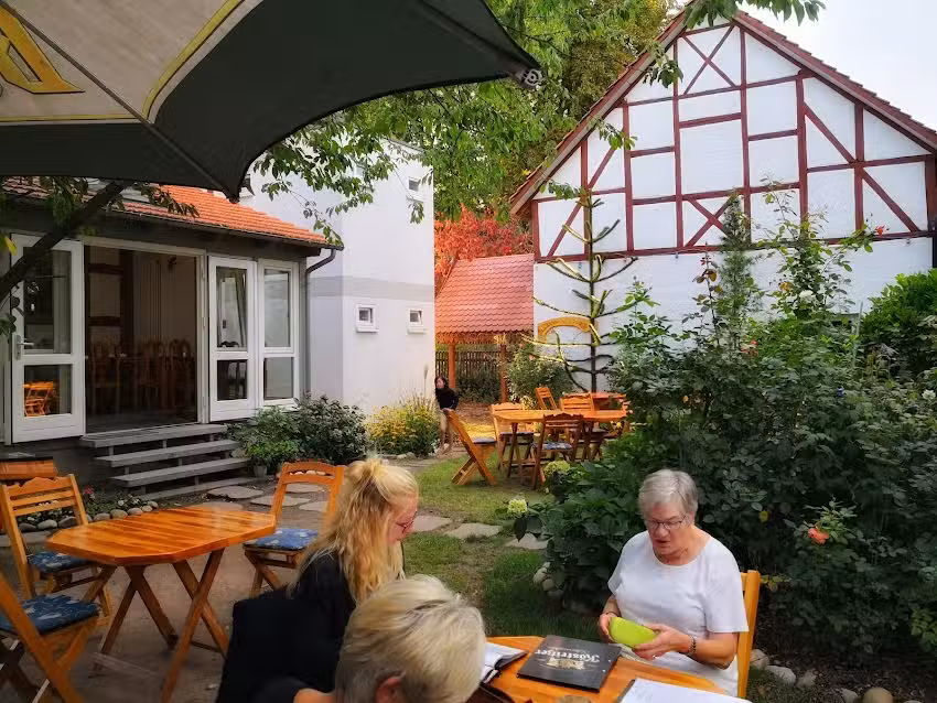 Khun Chai Thai Restaurant