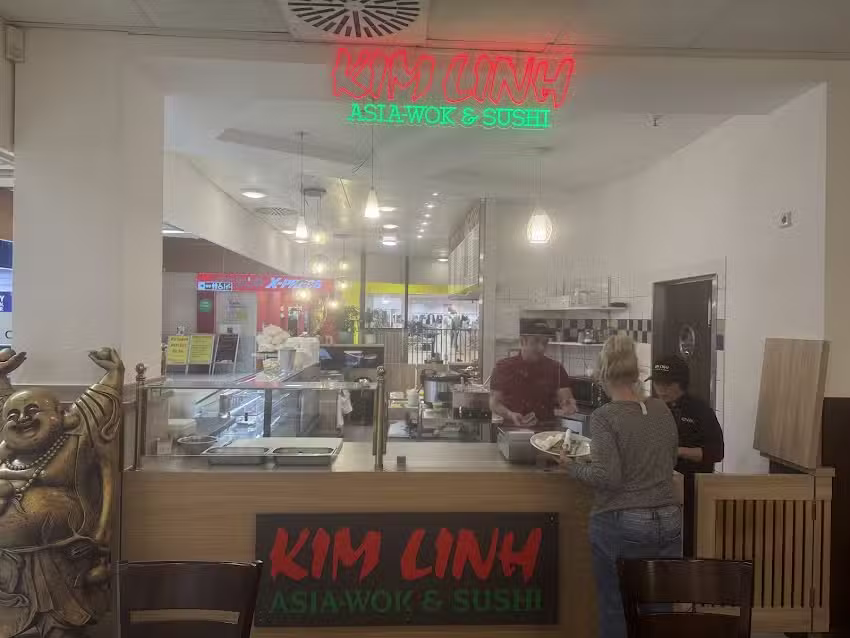 Kim Linh Asiawok &Sushi