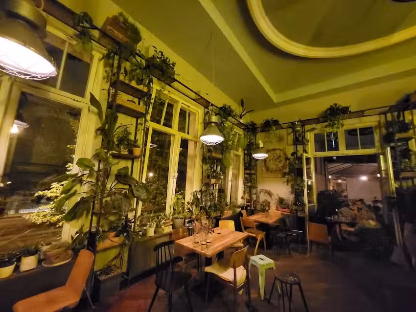 KINK Bar & Restaurant